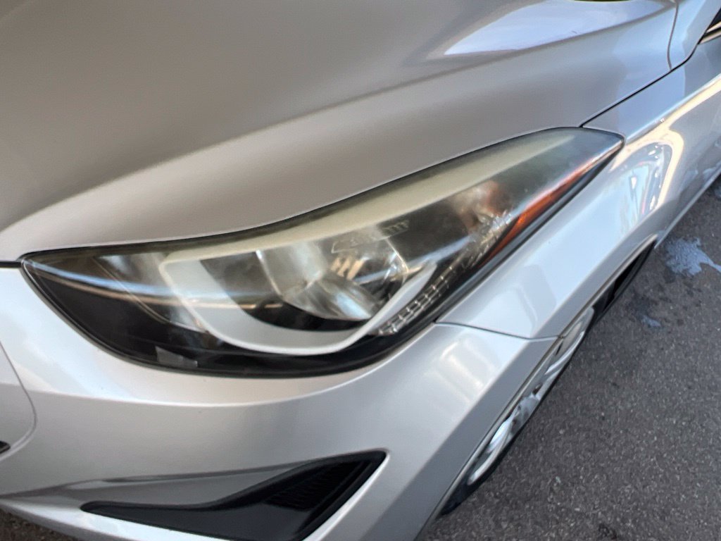 Used 2016 Hyundai Elantra SE FWD image 26