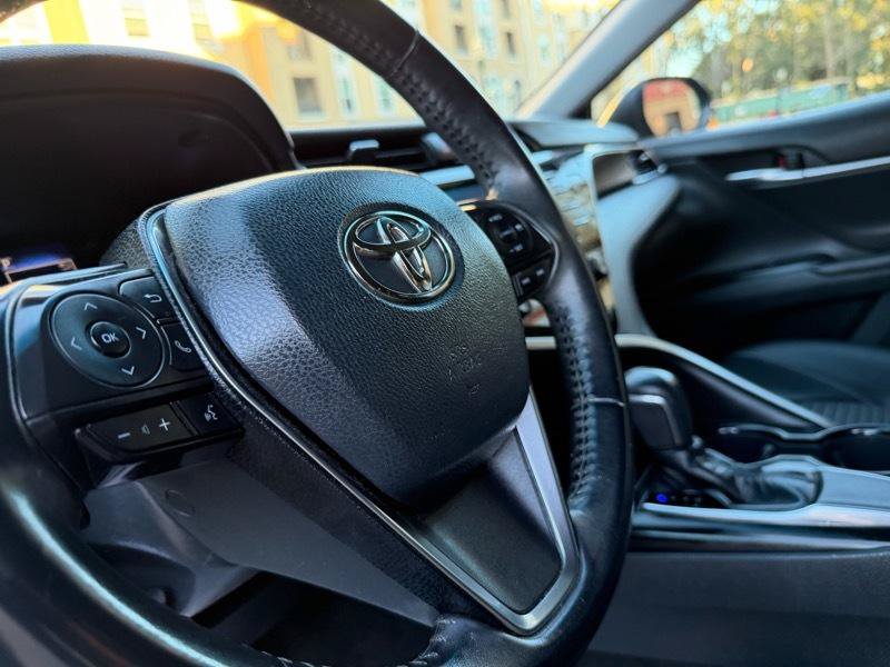 Used 2018 Toyota Camry SE FWD image 48