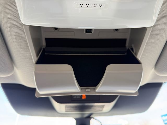 Used 2023 Nissan Pathfinder SL w/ Lighting Package (N92) image 29