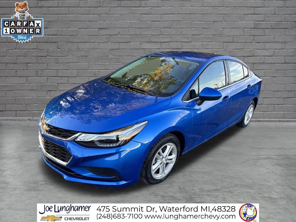 Used 2017 Chevrolet Cruze LT w/ Convenience Package FWD image 8