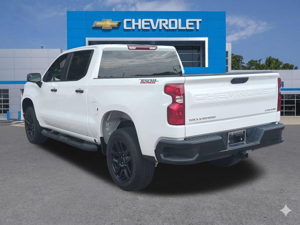 Used 2022 Chevrolet Silverado 1500 Custom Trail Boss AWD/4WD image 4