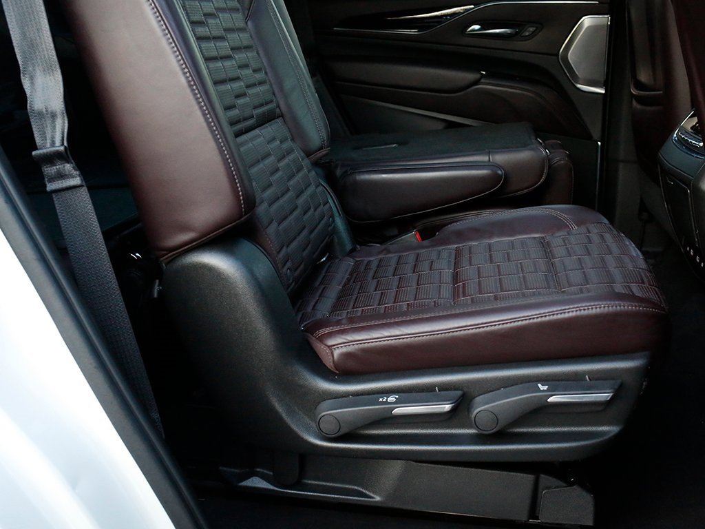 Used 2021 Cadillac Escalade Premium Luxury Platinum image 38