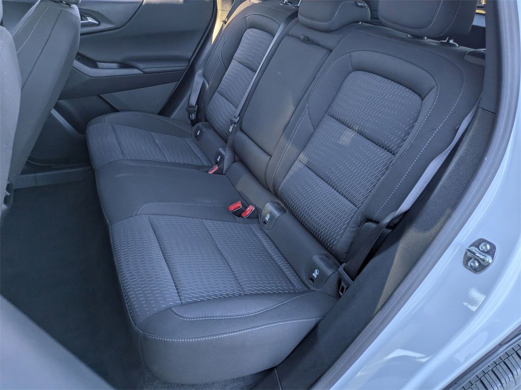 Used 2025 Chevrolet Equinox LT image 27