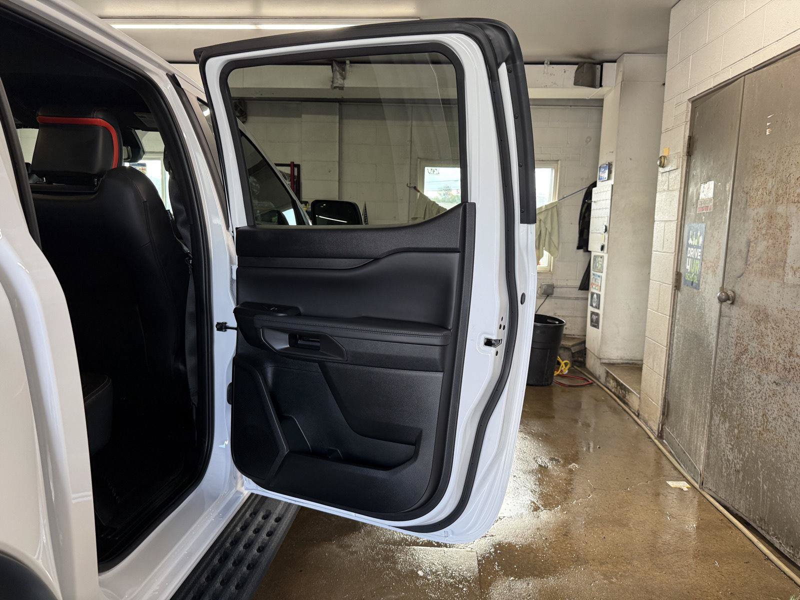 Used 2024 Ford Ranger Raptor AWD/4WD image 24
