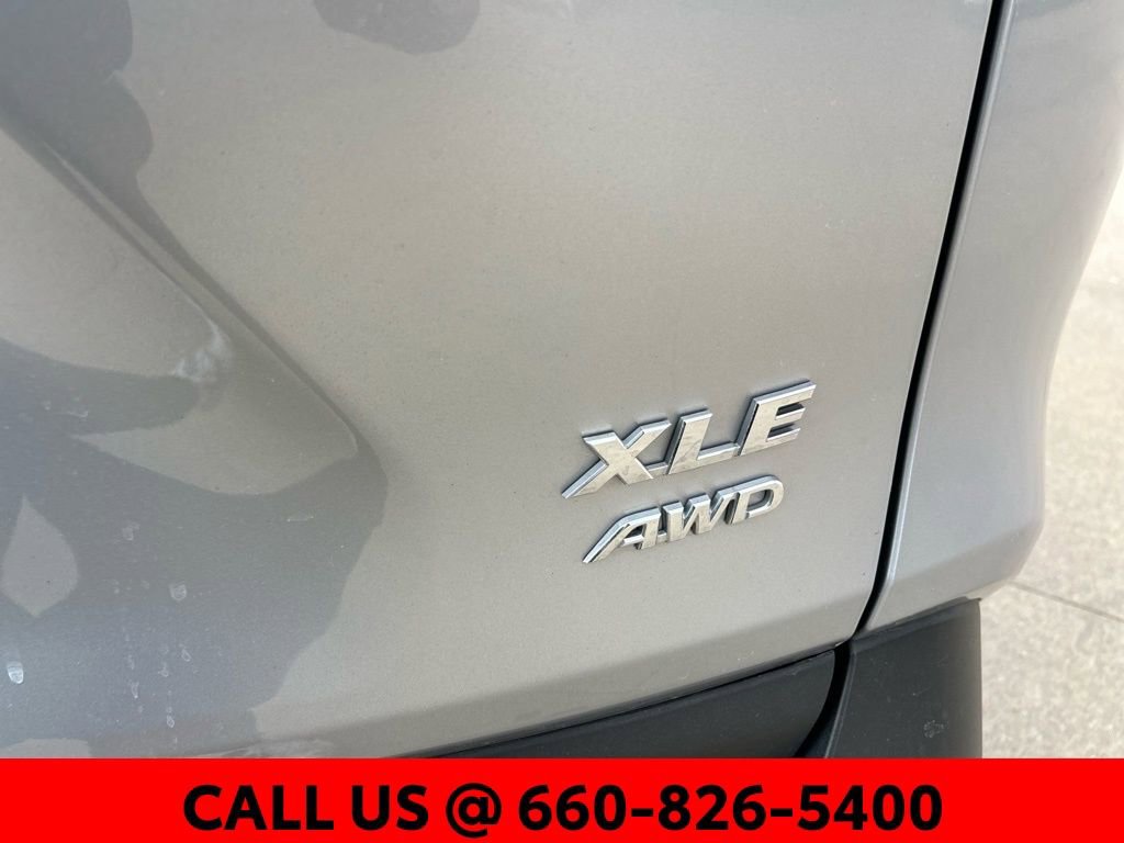 Used 2025 Toyota RAV4 XLE image 10
