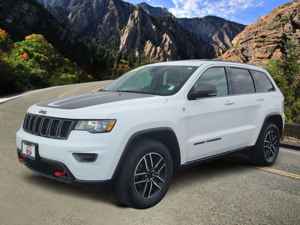 Used 2021 Jeep Grand Cherokee Trailhawk image 5
