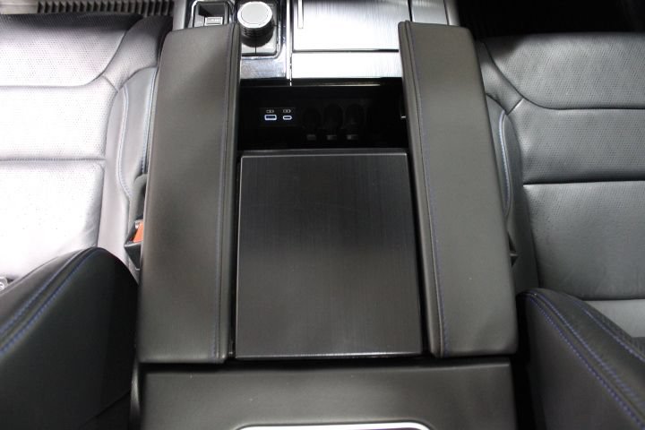 Used 2025 Toyota Tundra Platinum w/ TRD Off-Road Package AWD/4WD image 34