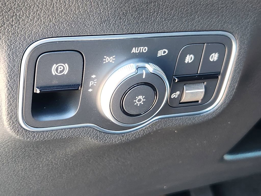 New 2026 Mercedes-Benz GLA 250 4MATIC image 21