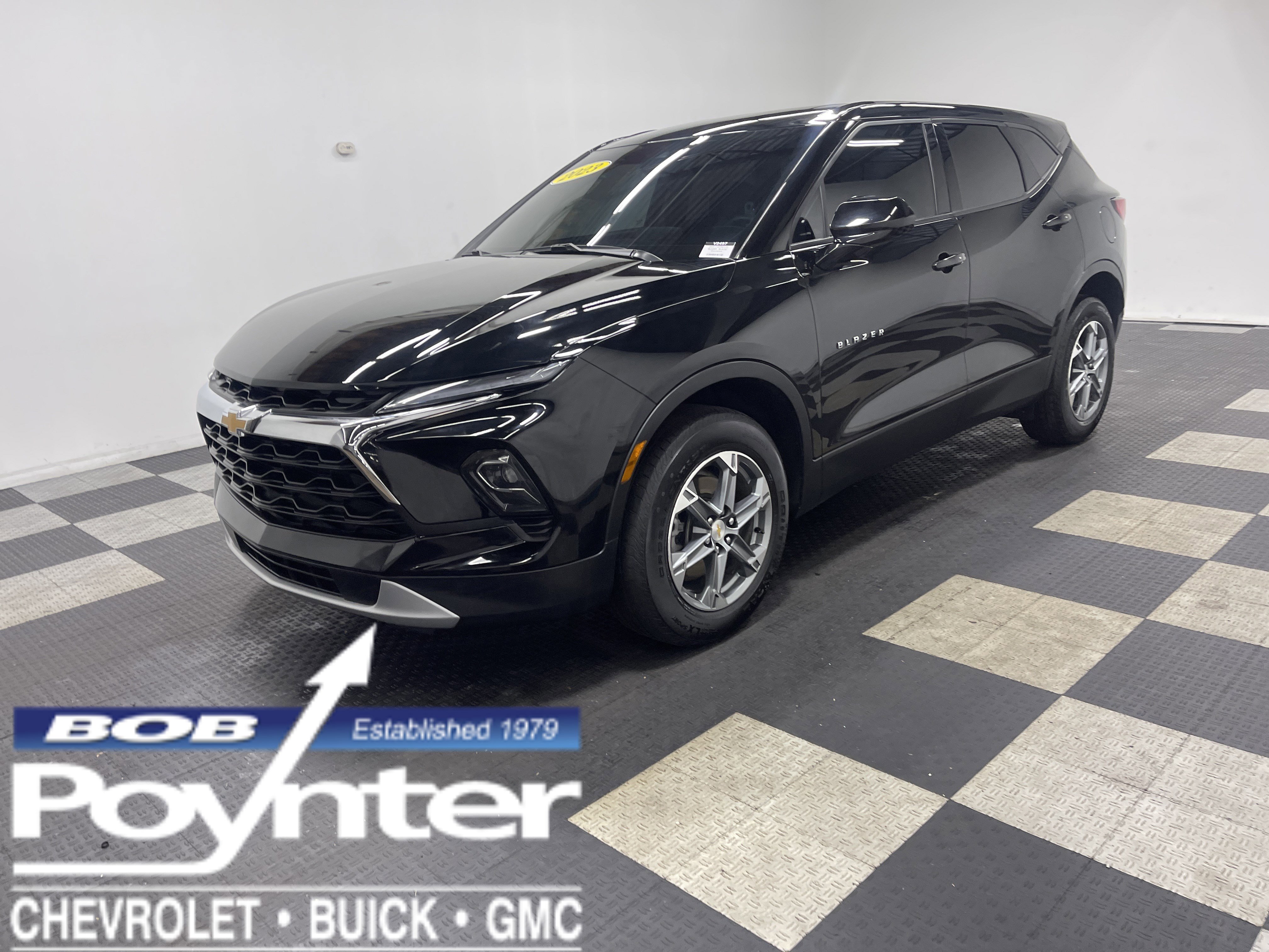 Used 2023 Chevrolet Blazer LT w/ LPO, Floor Liner Package image 1