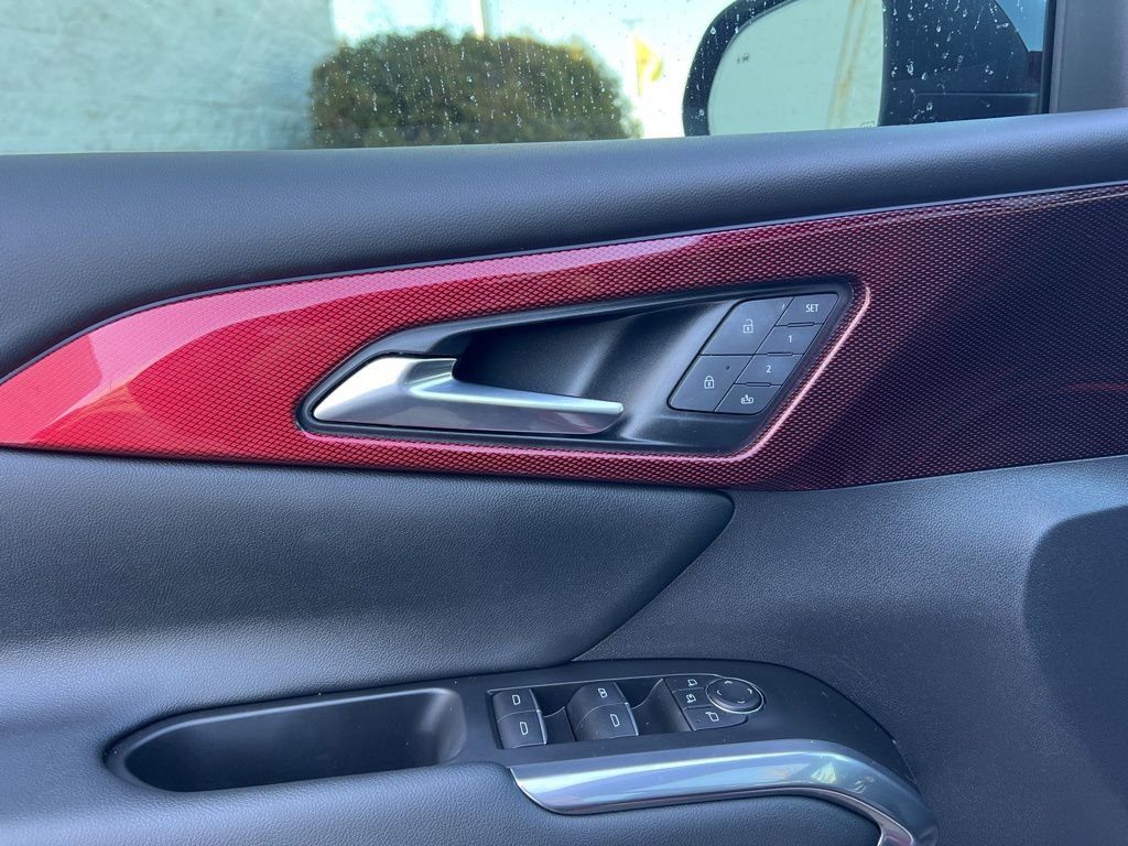 Used 2024 Chevrolet Traverse RS w/ LPO, Floor Liner Package image 10