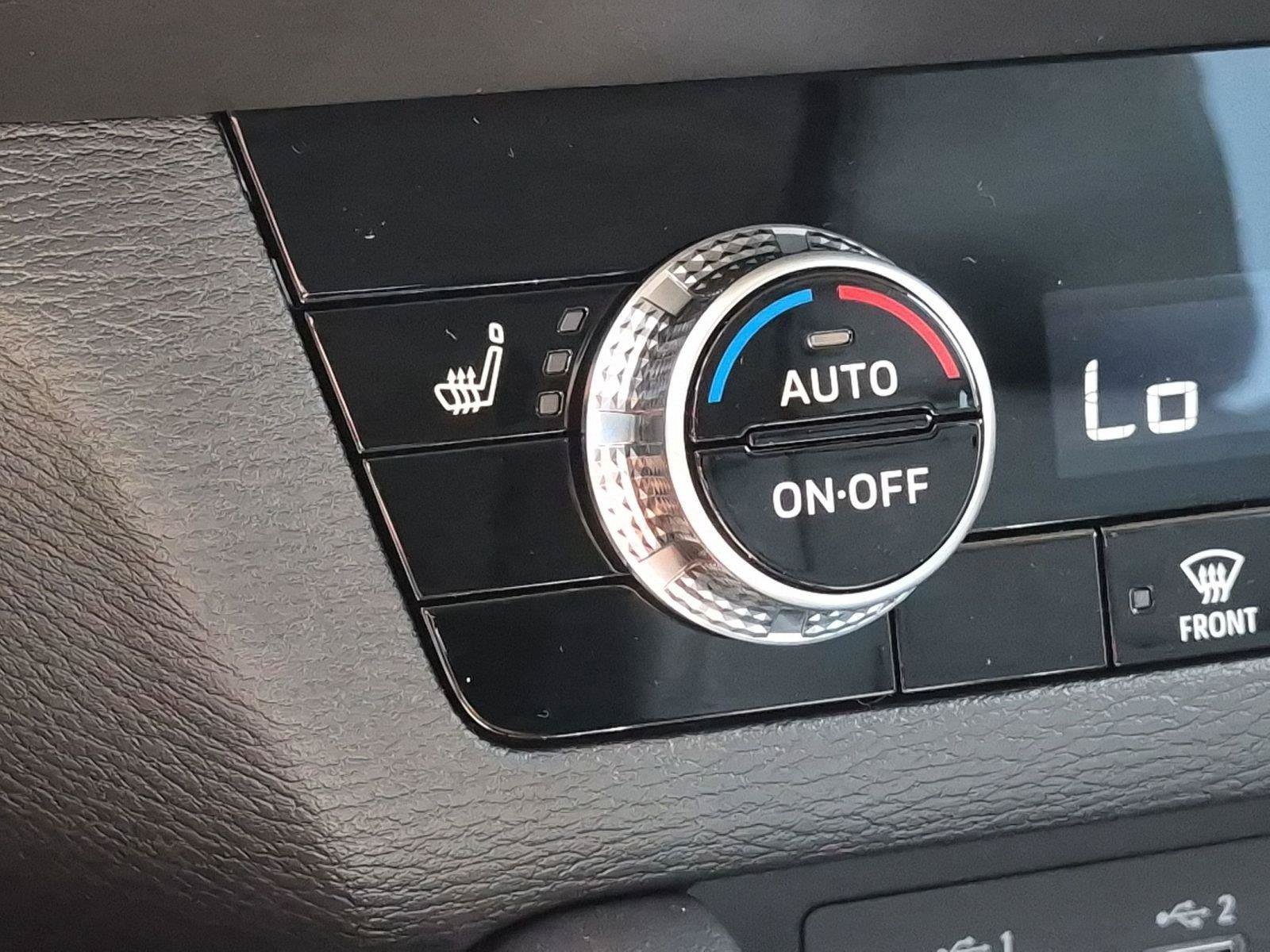 New 2026 Nissan Rogue SL AWD/4WD image 9