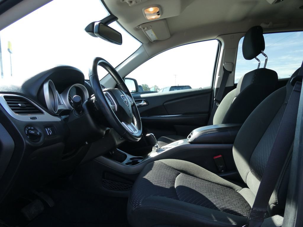 Used 2019 Dodge Journey SE w/ Premium Group FWD image 24