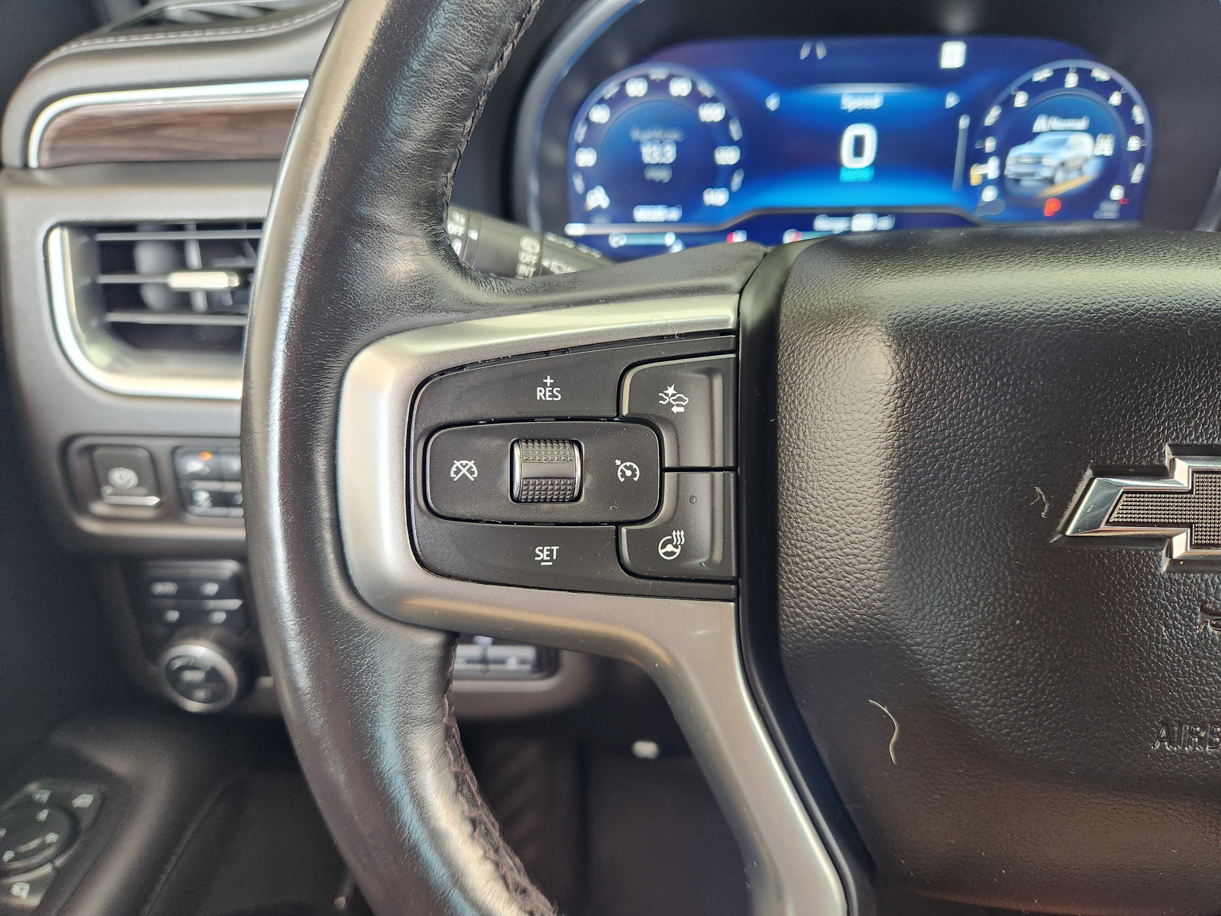 Used 2022 Chevrolet Tahoe Z71 w/ Z71 Off-Road Package AWD/4WD image 28