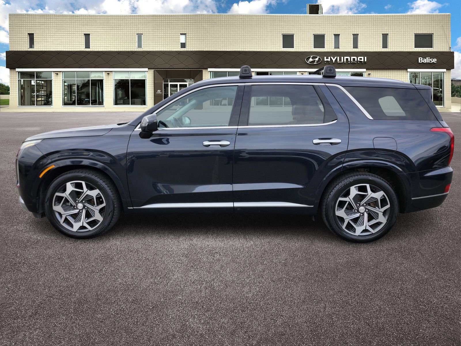 Used 2021 Hyundai Palisade Calligraphy image 6