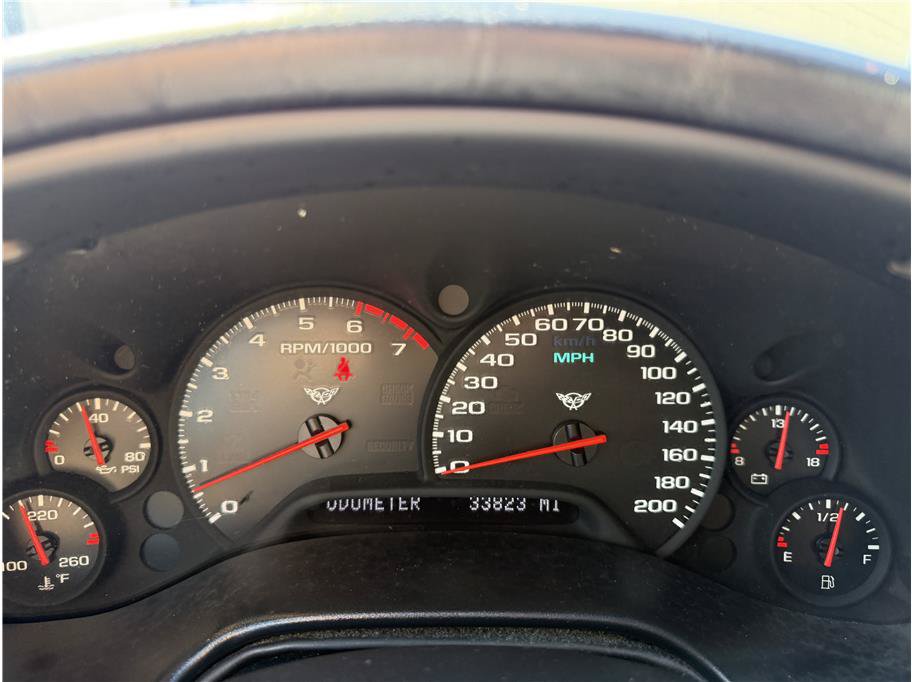Used 2002 Chevrolet Corvette Convertible w/ Preferred Equipment Group2 RWD image 25