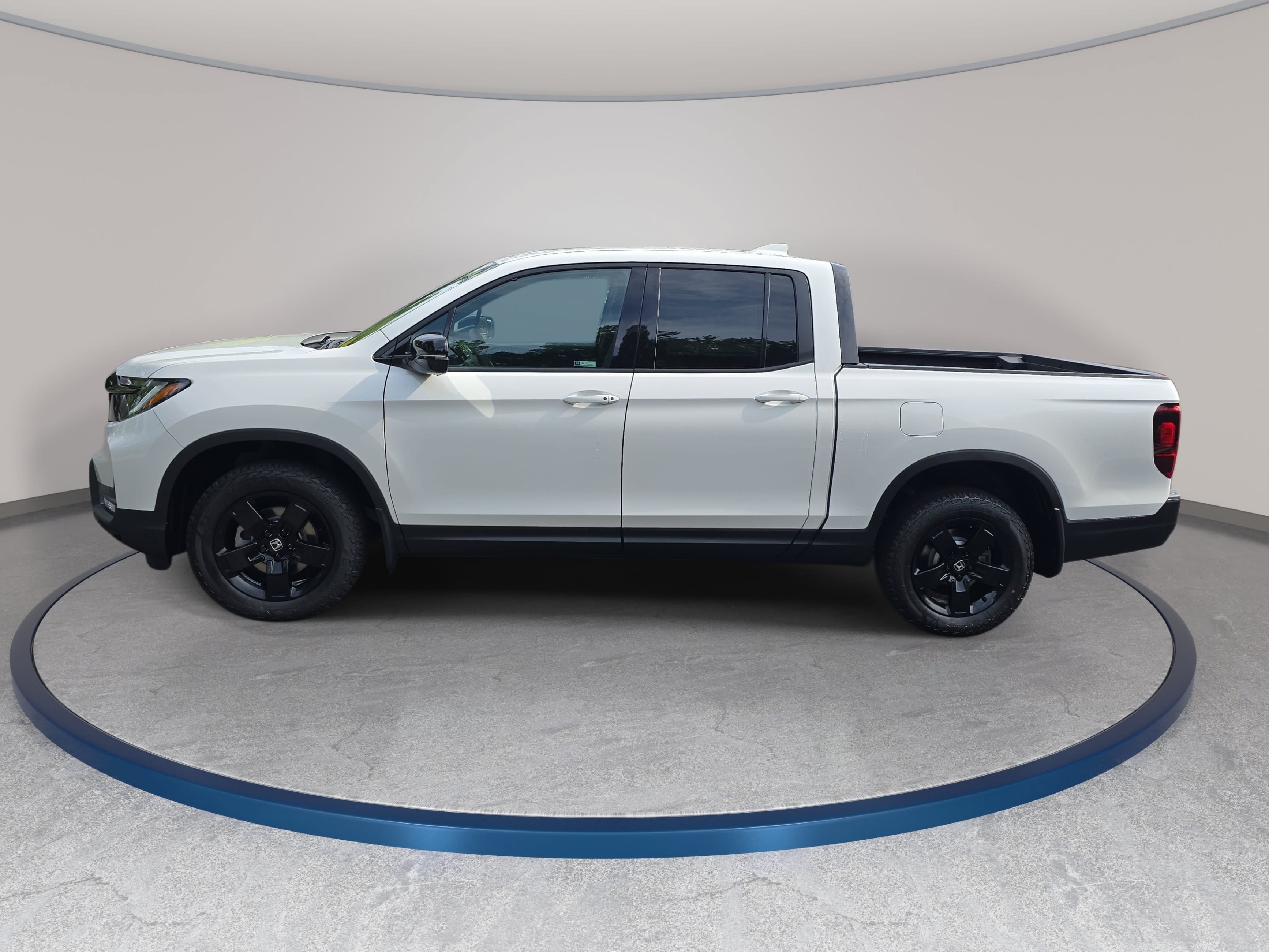 New 2026 Honda Ridgeline Black Edition image 8