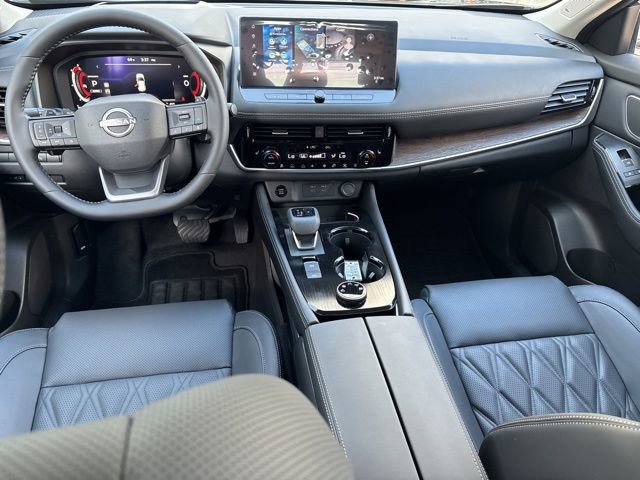 New 2026 Nissan Rogue Platinum w/ Platinum Premium Package image 2