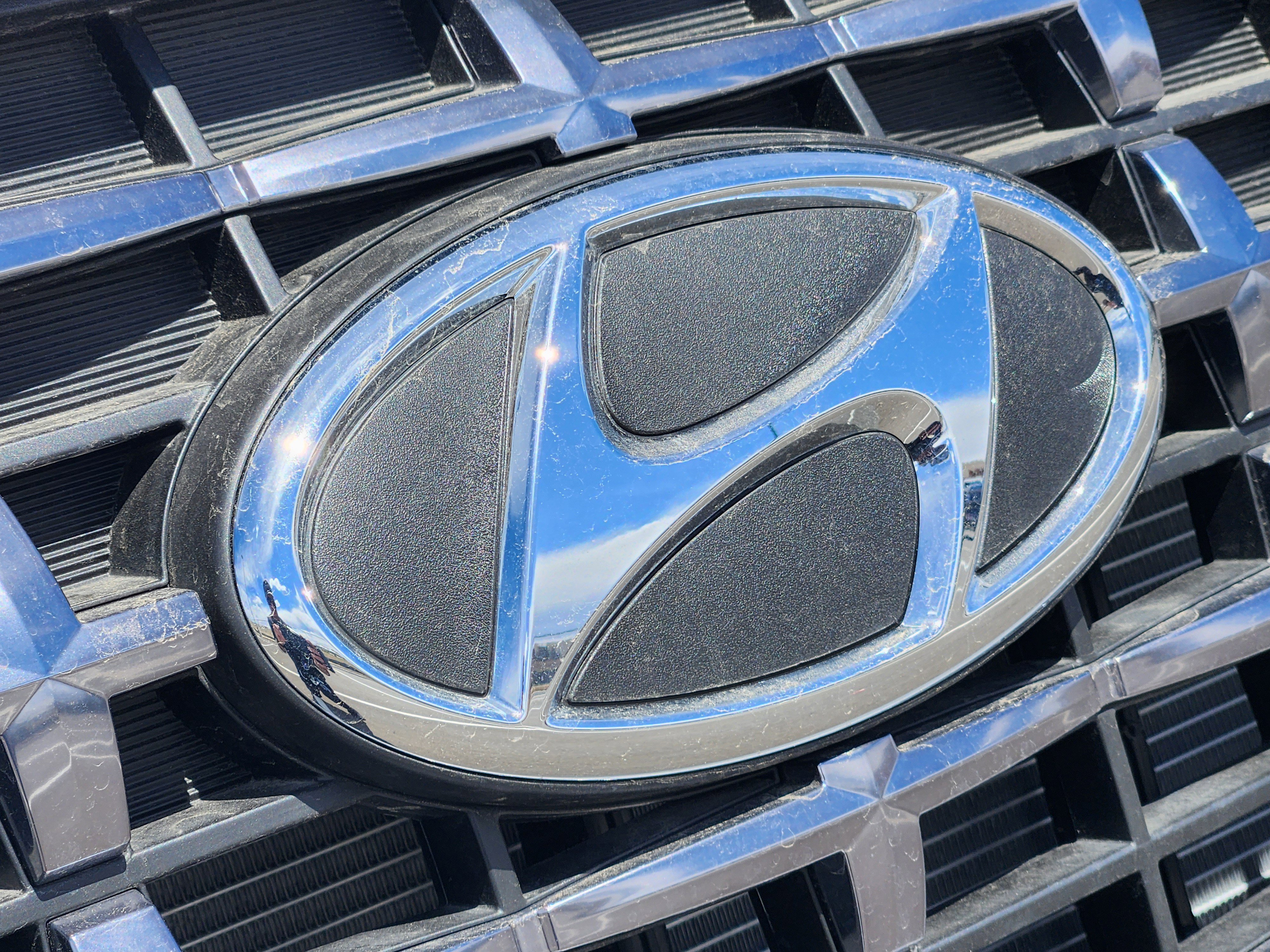 New 2026 Hyundai Venue SEL FWD image 10