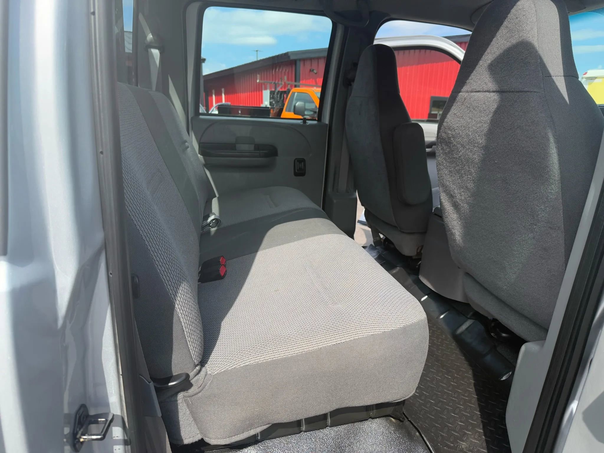 Used 2005 Ford F450 4x4 Crew Cab Super Duty image 17