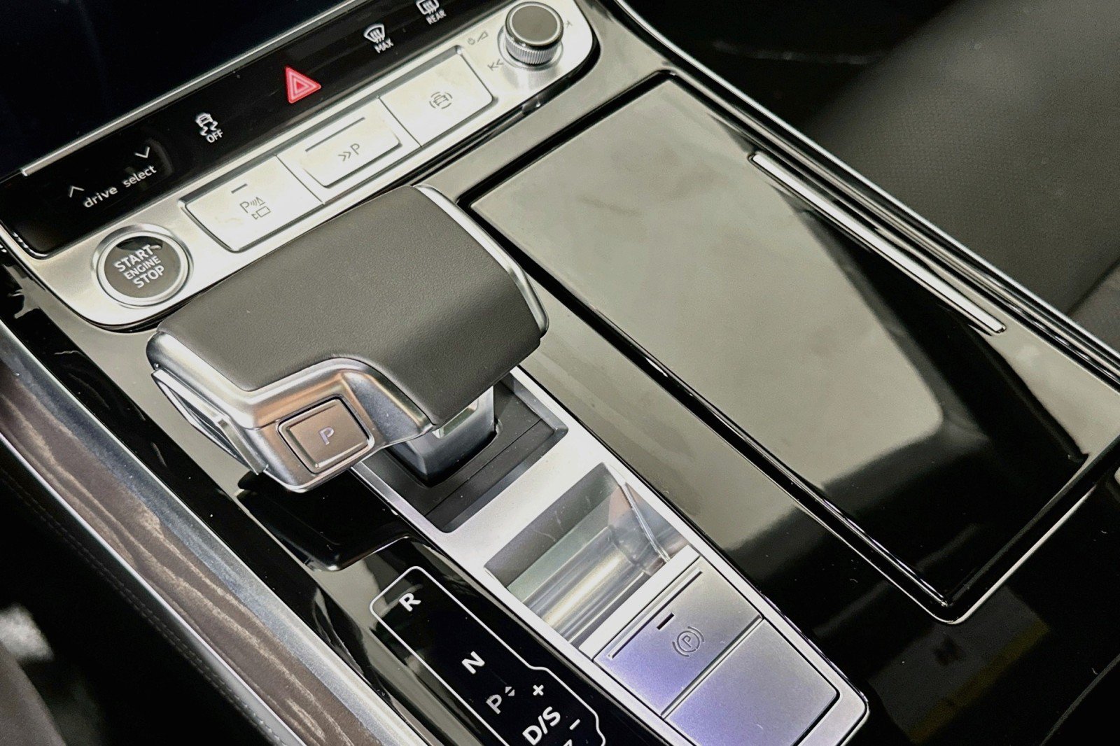 New 2027 Audi A8 L 3.0T AWD/4WD image 7