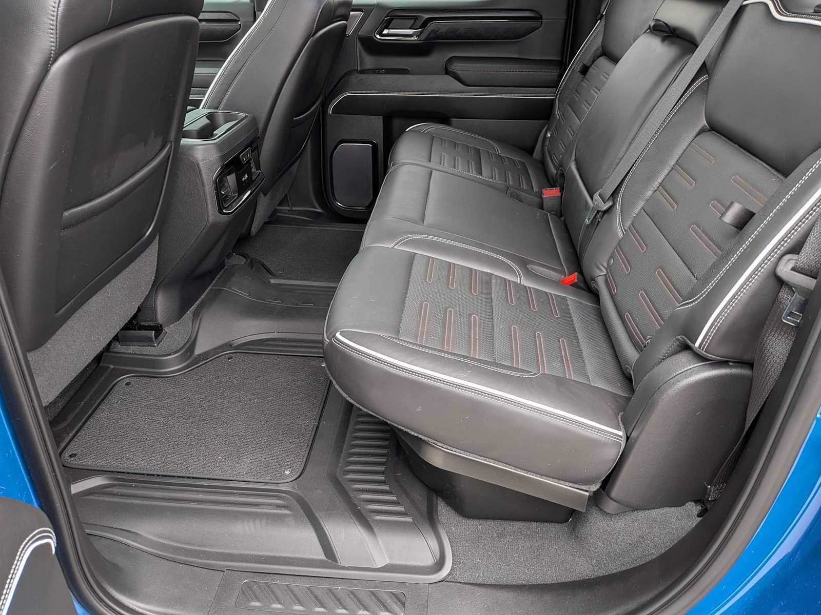 Used 2023 GMC Sierra 1500 AT4X image 14