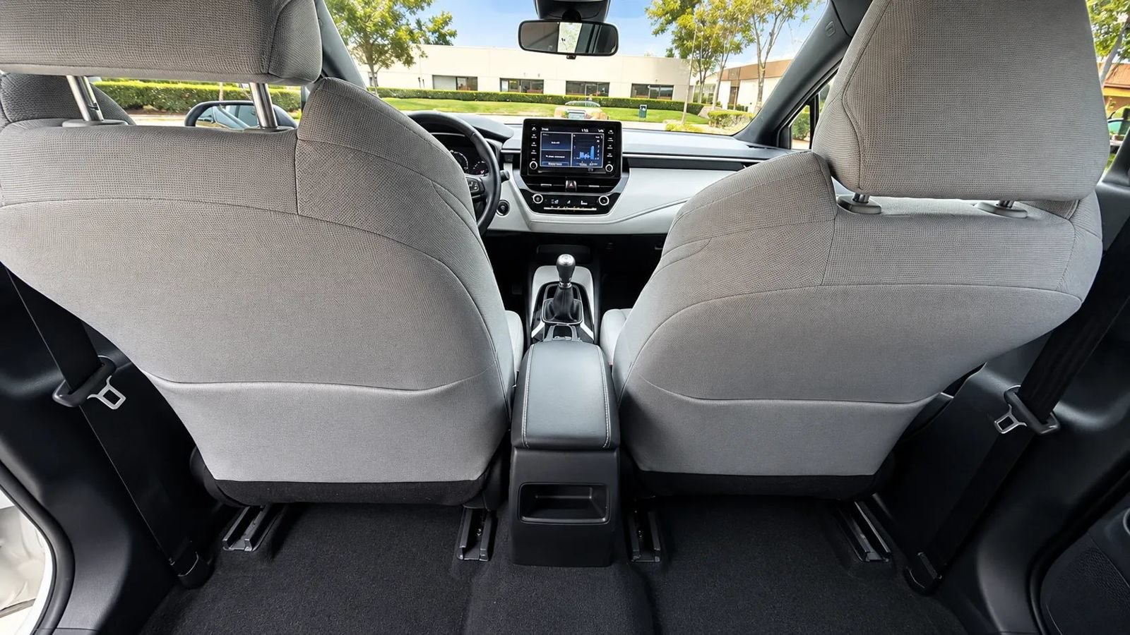 Used 2019 Toyota Corolla SE w/ Carpet Mat Package FWD image 16