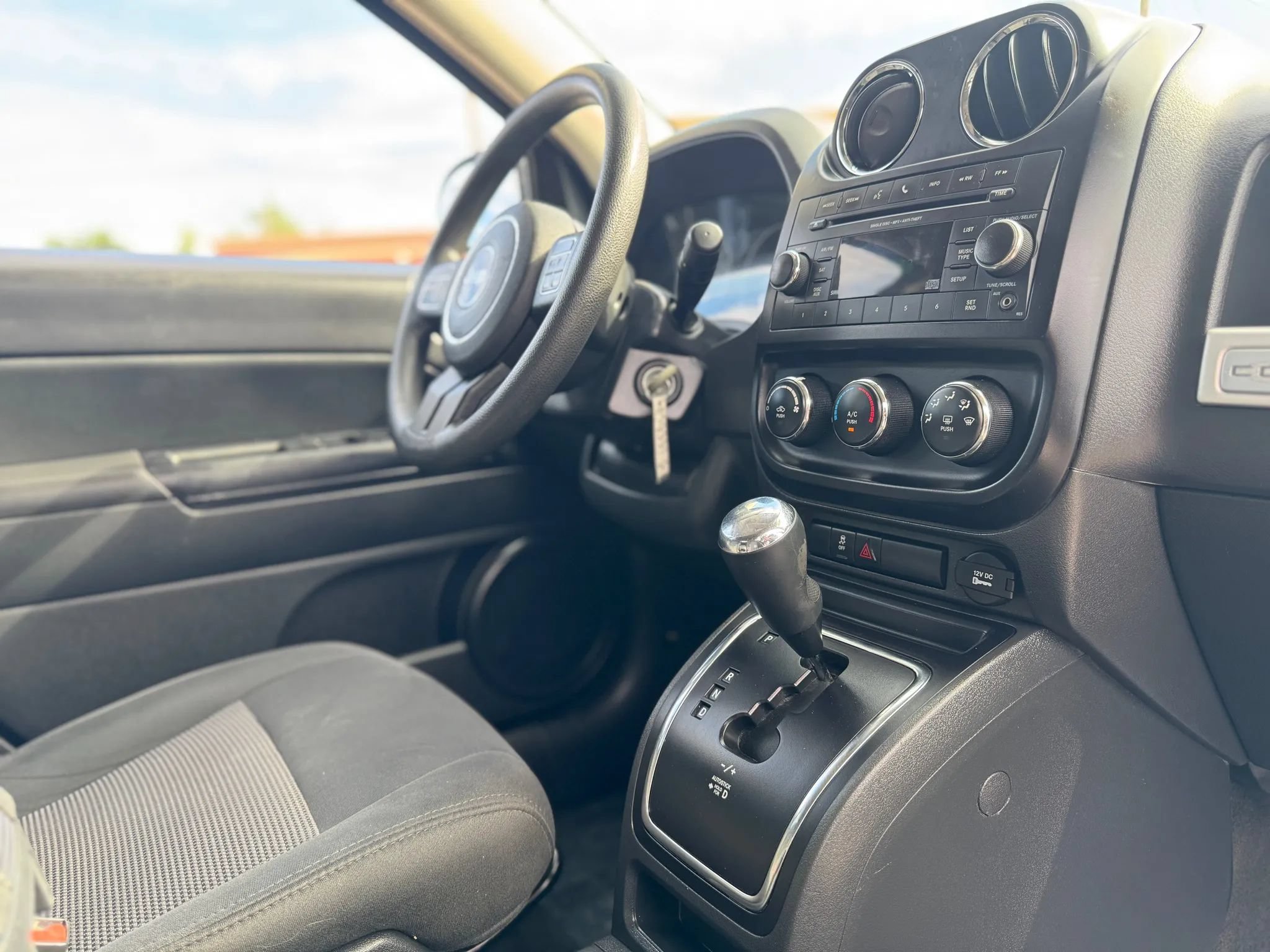 Used 2016 Jeep Compass Sport w/ Power Value Group FWD image 23