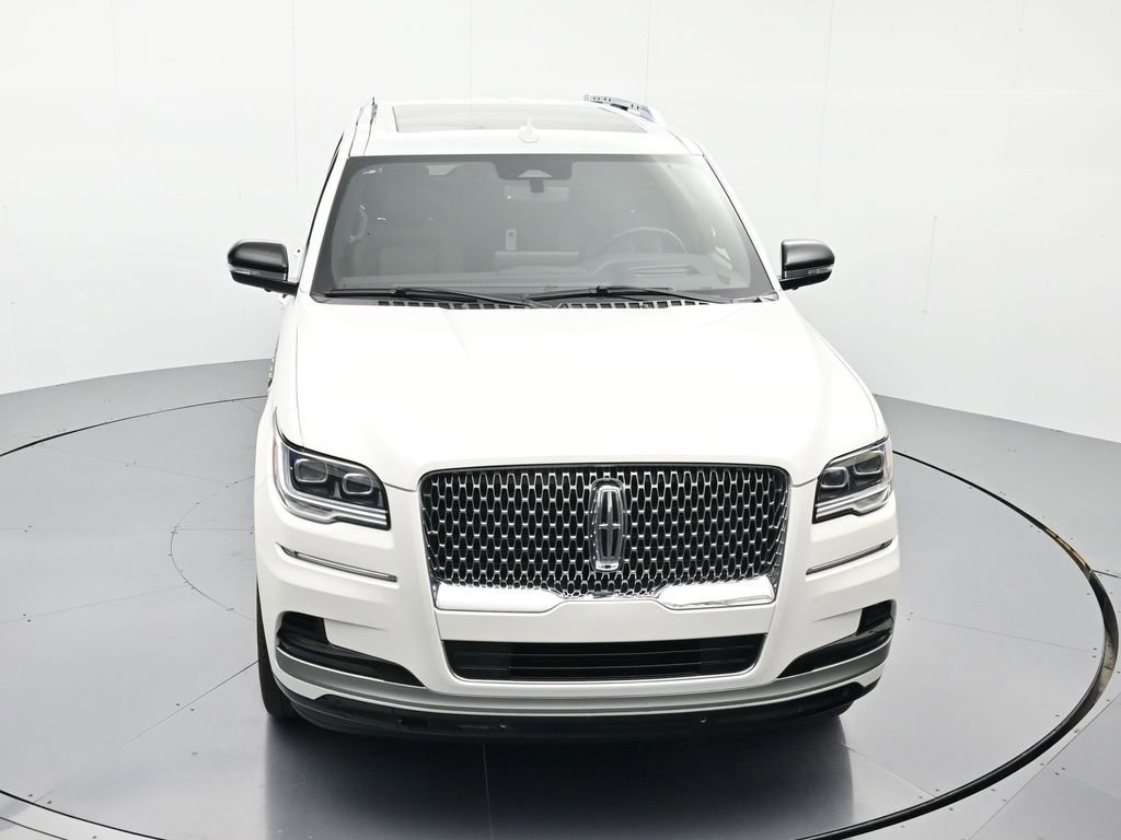 Used 2024 Lincoln Navigator Reserve image 32