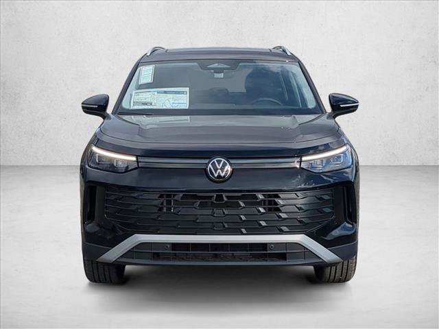 New 2026 Volkswagen Tiguan SE image 2