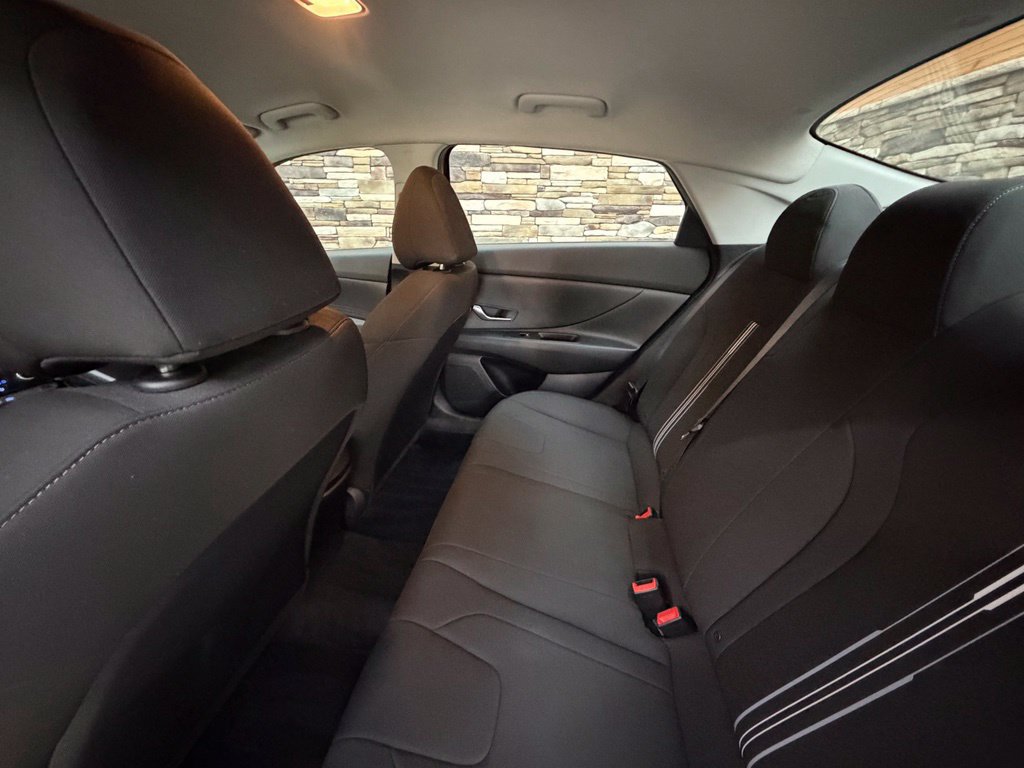 Certified 2023 Hyundai Elantra SEL FWD image 39