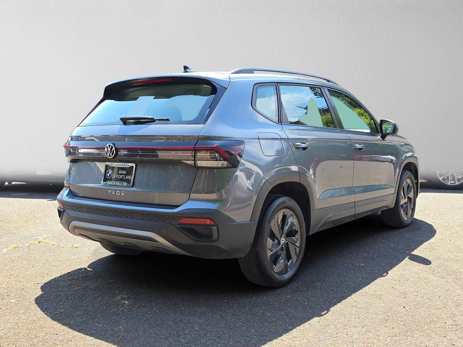 Used 2025 Volkswagen Taos S FWD image 3