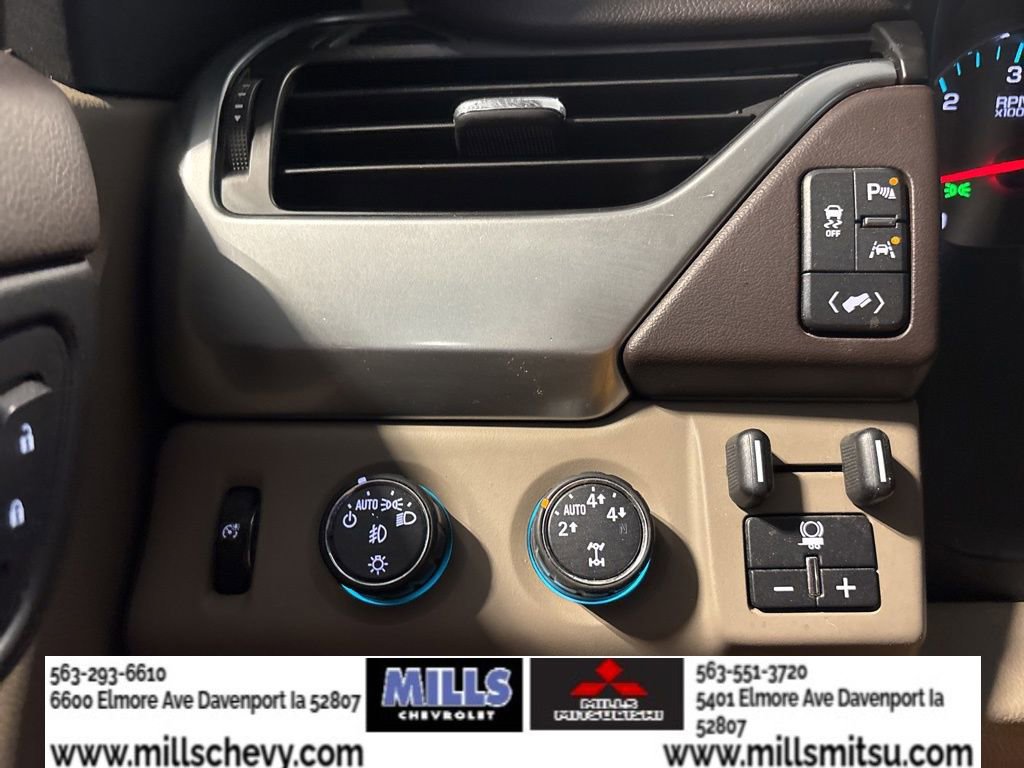 Used 2016 Chevrolet Tahoe LT w/ Luxury Package AWD/4WD image 27