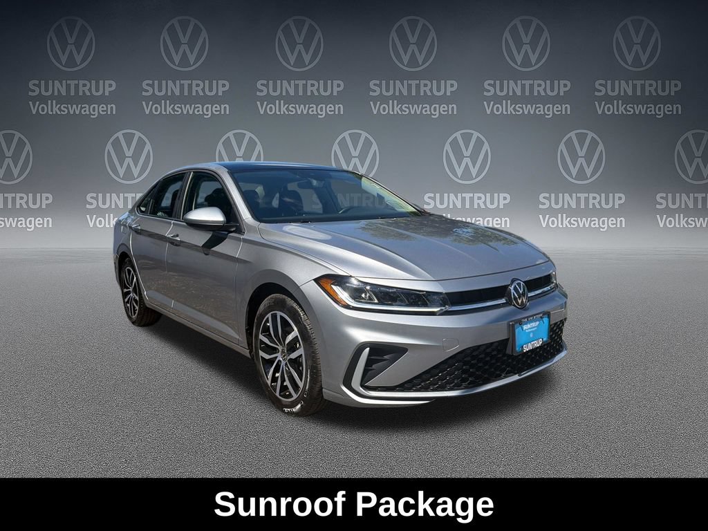 Used 2025 Volkswagen Jetta SE w/ Sunroof Package FWD image 9