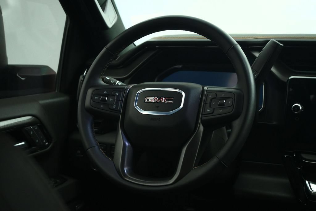 Used 2025 GMC Sierra 2500 AT4 w/ AT4 Premium Plus Package AWD/4WD image 40
