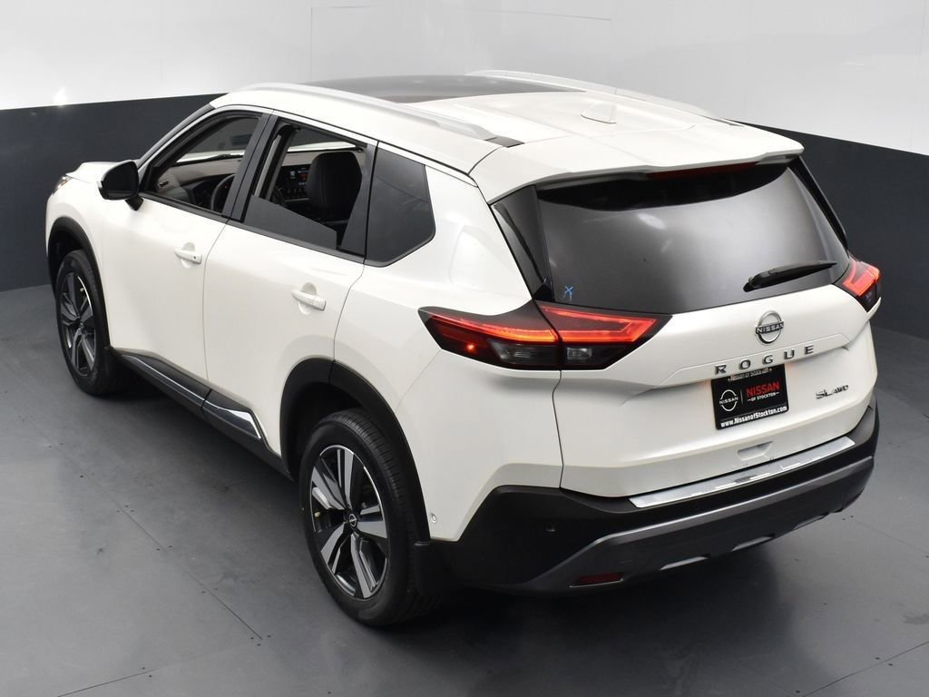 Used 2023 Nissan Rogue SL w/ SL Premium Package image 50