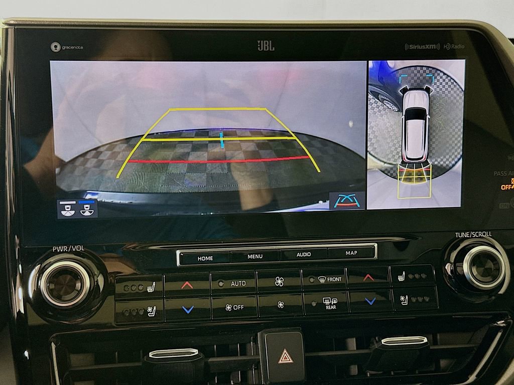 Used 2020 Toyota Highlander Limited image 14