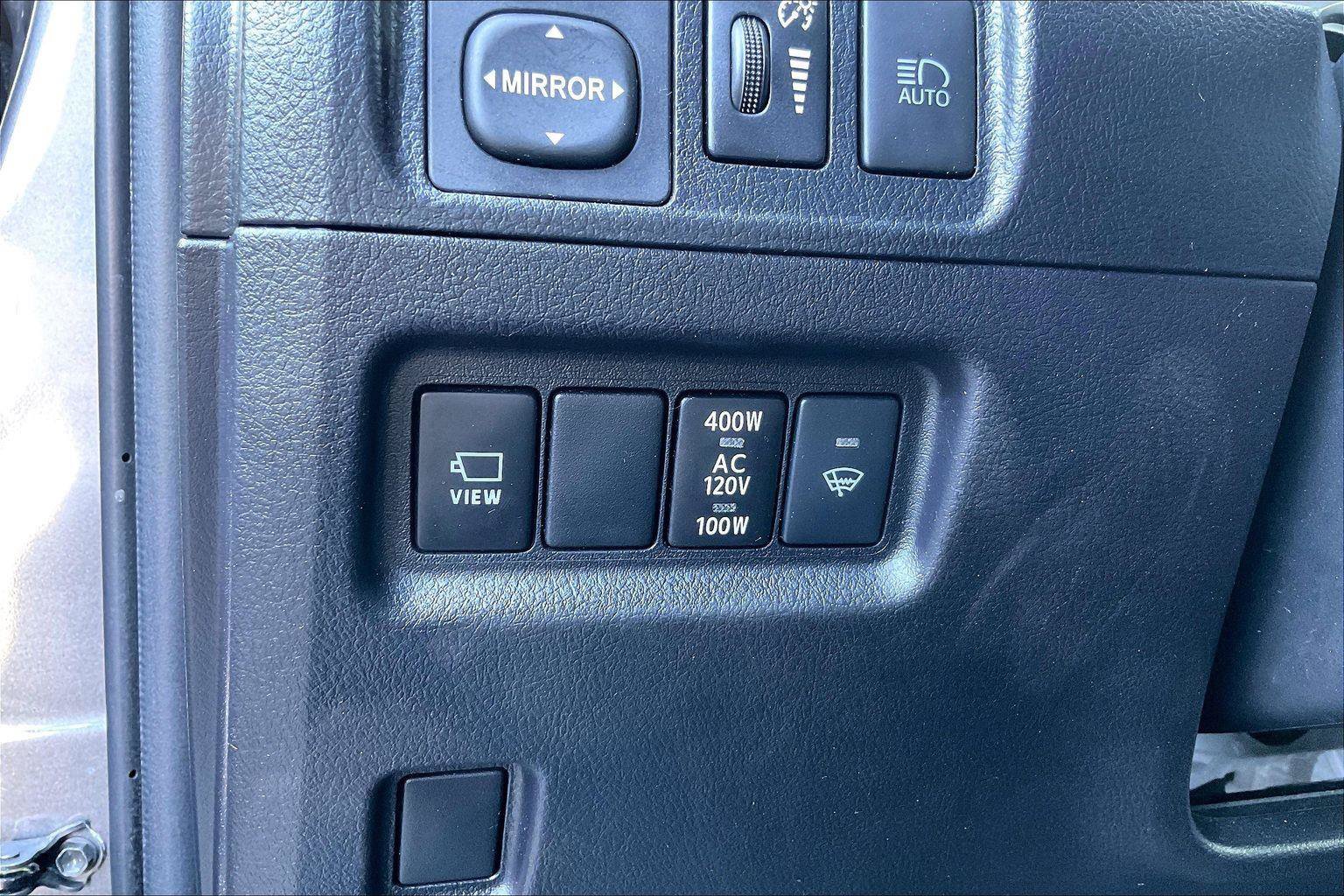 Used 2023 Toyota 4Runner Limited AWD/4WD image 34
