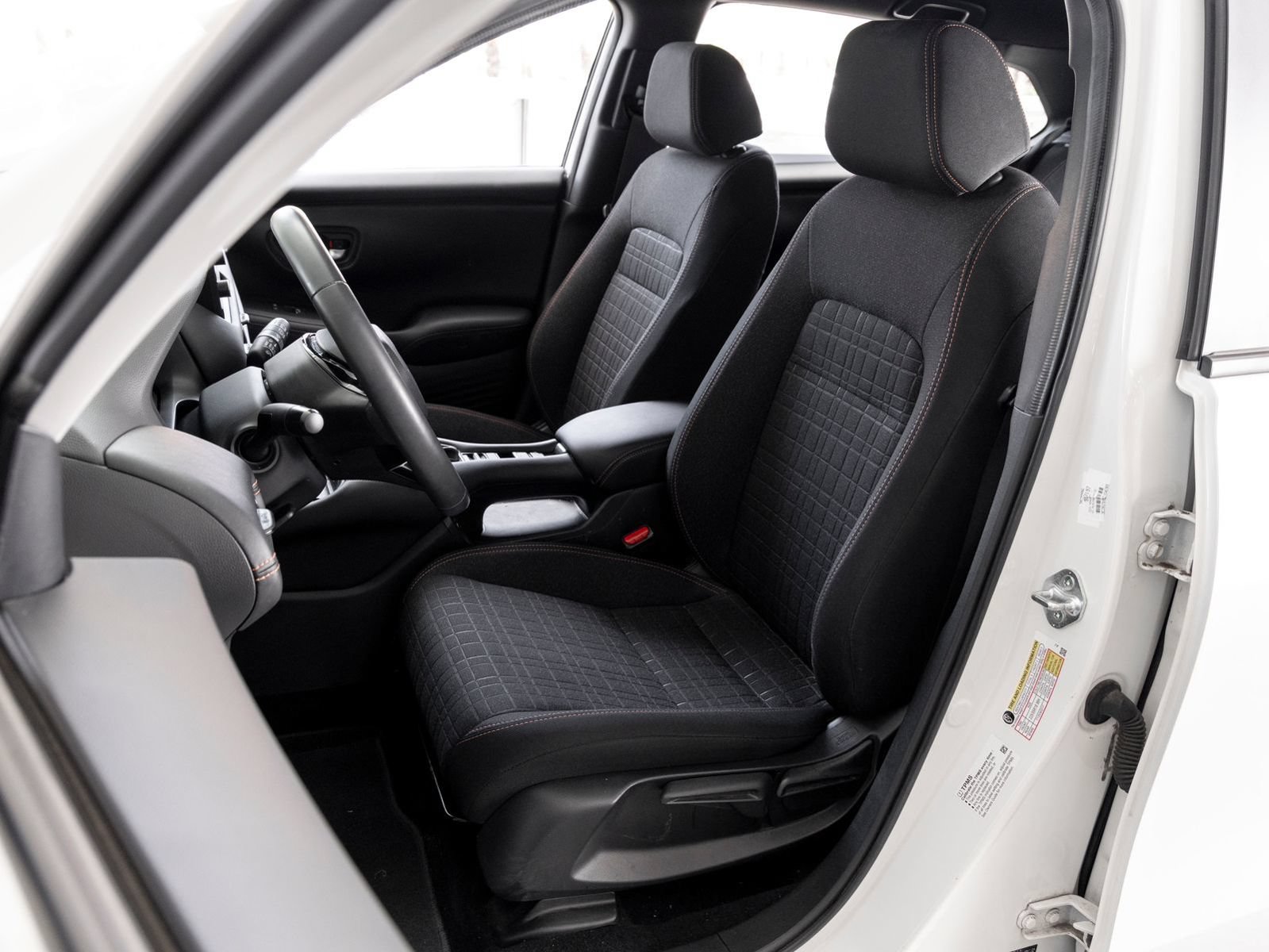 Used 2025 Honda HR-V Sport image 10