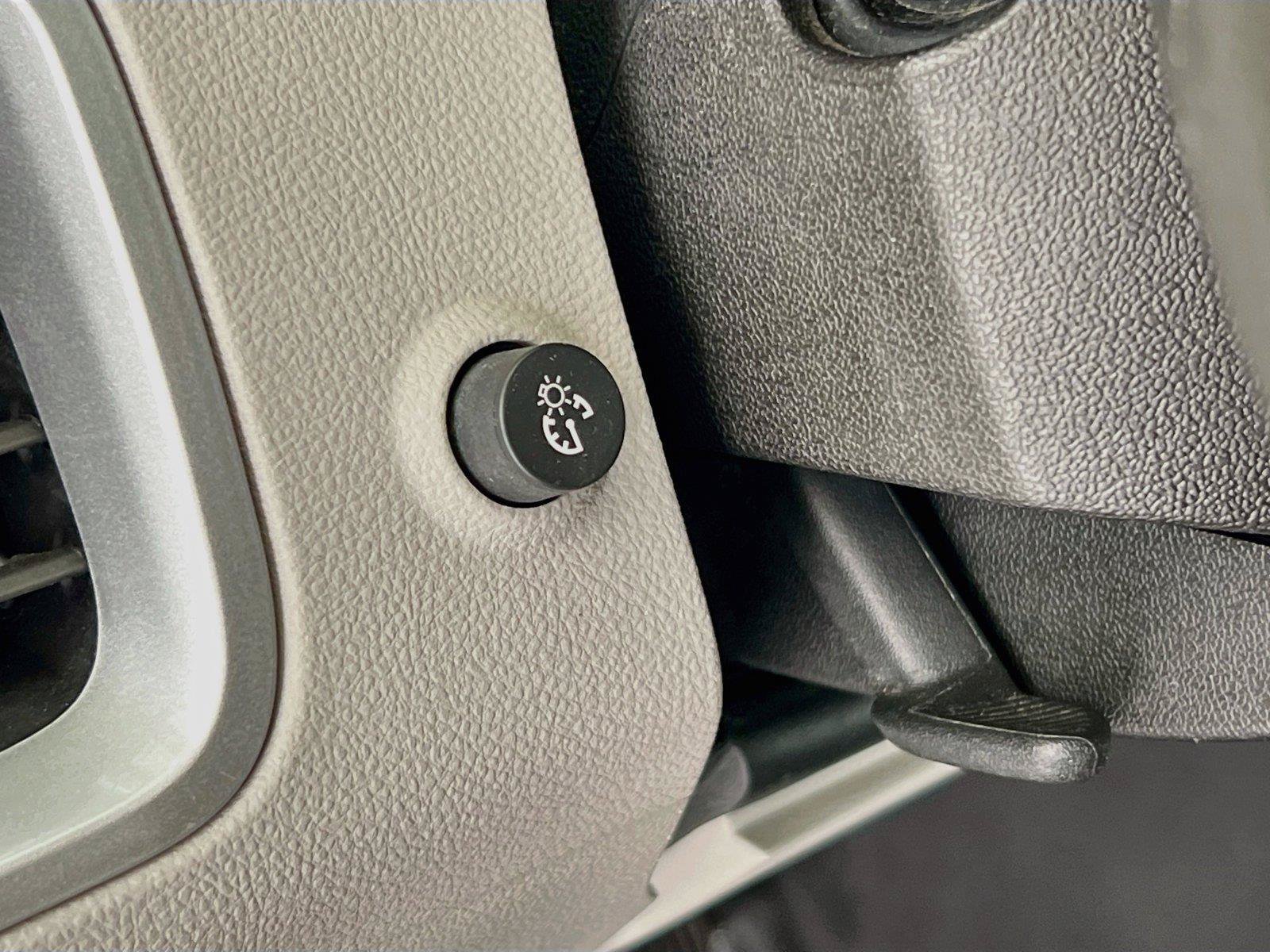 Used 2015 Chevrolet Equinox LS FWD image 14