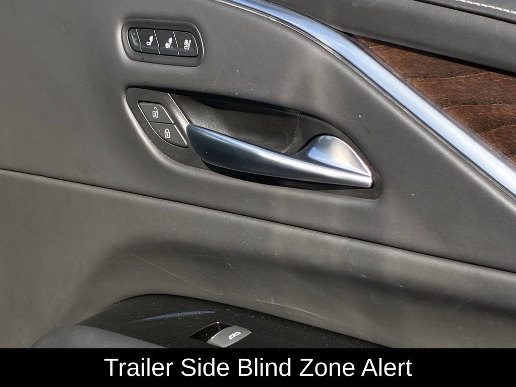 Used 2023 Cadillac Escalade ESV Sport Platinum w/ LPO, ONYX Package image 33