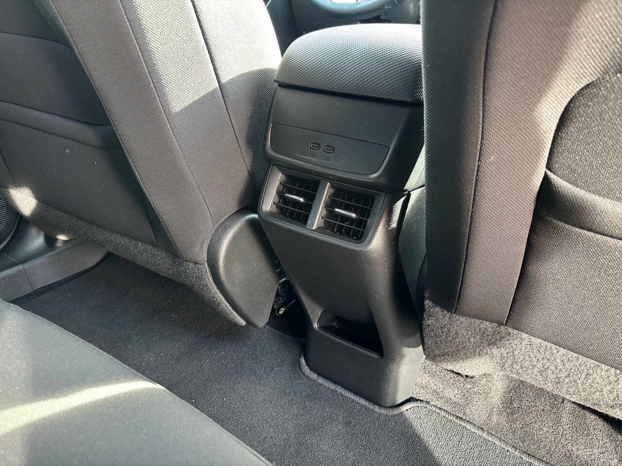 Used 2025 Chevrolet Equinox LT image 18