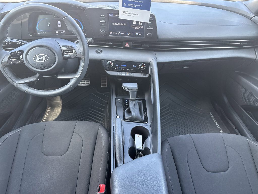 Certified 2025 Hyundai Elantra Sport FWD image 13