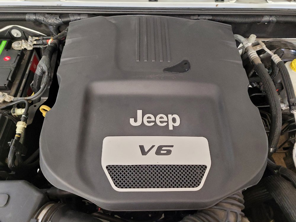 Used 2018 Jeep Wrangler Unlimited Sport w/ Connectivity Group image 30