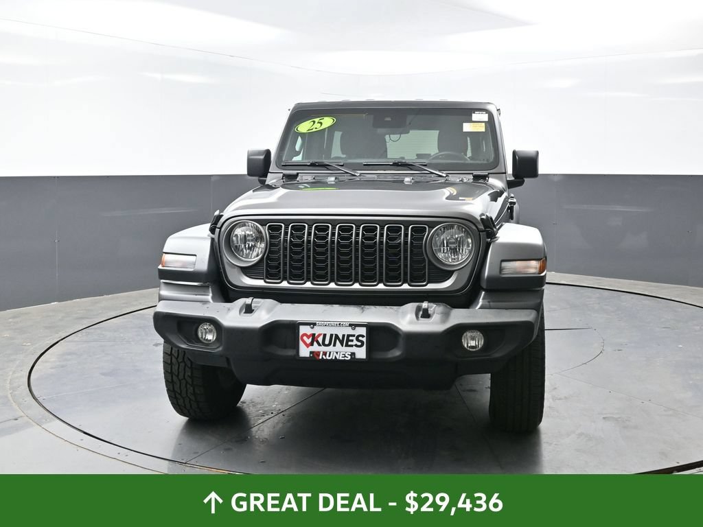 Used 2025 Jeep Wrangler Unlimited Sport AWD/4WD image 7