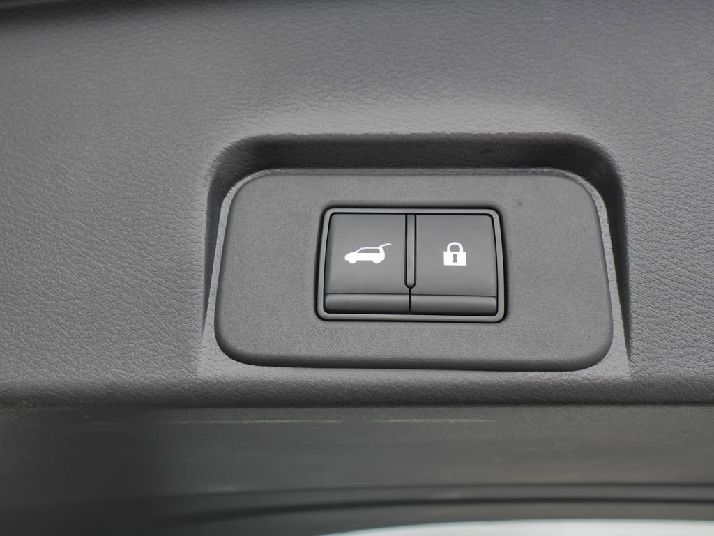 Used 2023 Nissan Rogue SL AWD/4WD image 14