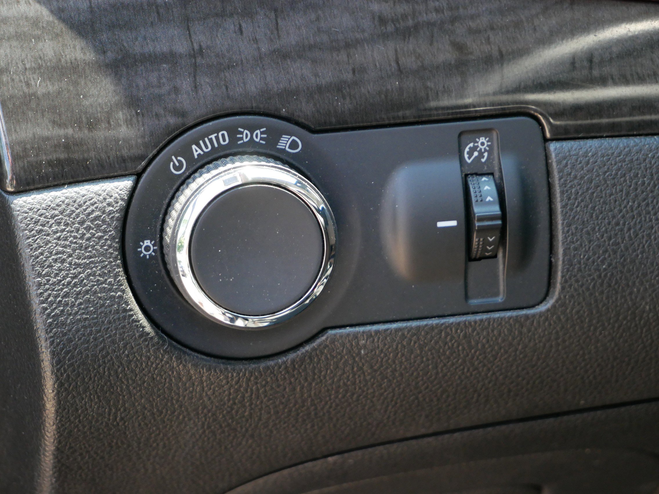 Used 2016 Buick Encore FWD image 19