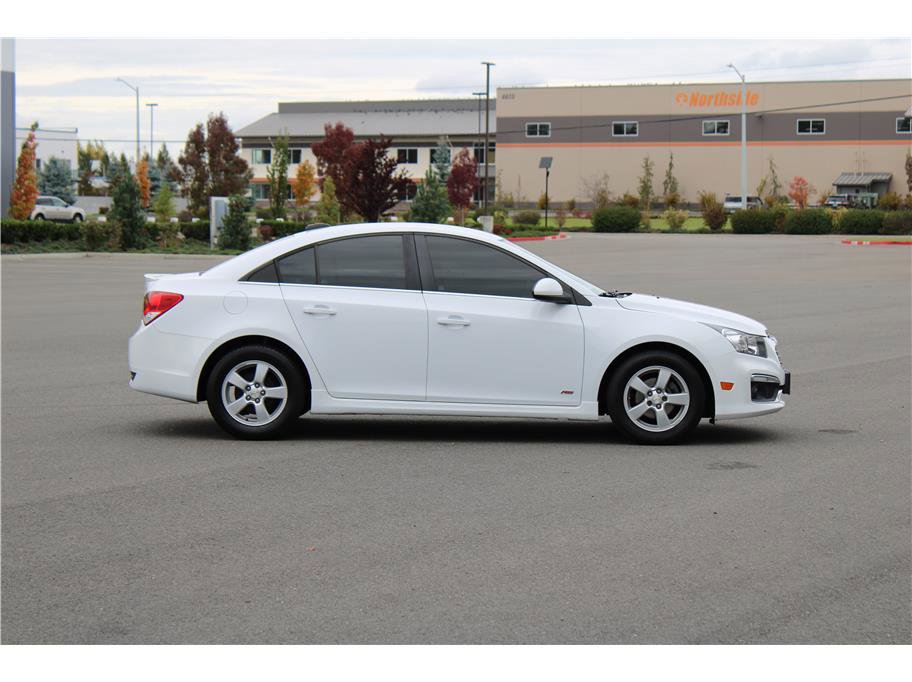 Used 2016 Chevrolet Cruze LT w/ RS Package image 4