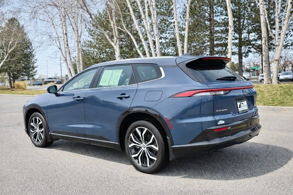 Used 2025 Toyota Crown Signia AWD/4WD image 7