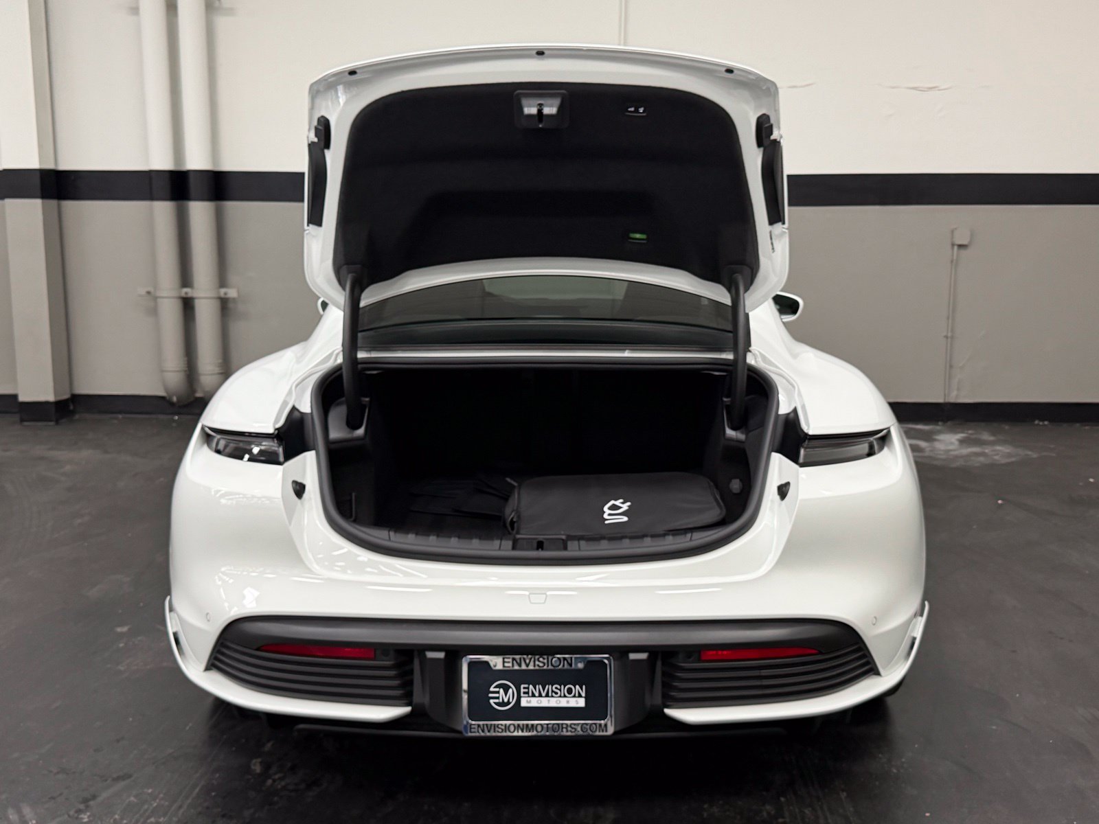 Used 2023 Porsche Taycan w/ Premium Package RWD image 15