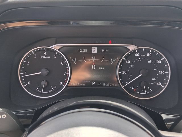 Used 2024 Nissan Pathfinder SL FWD image 32